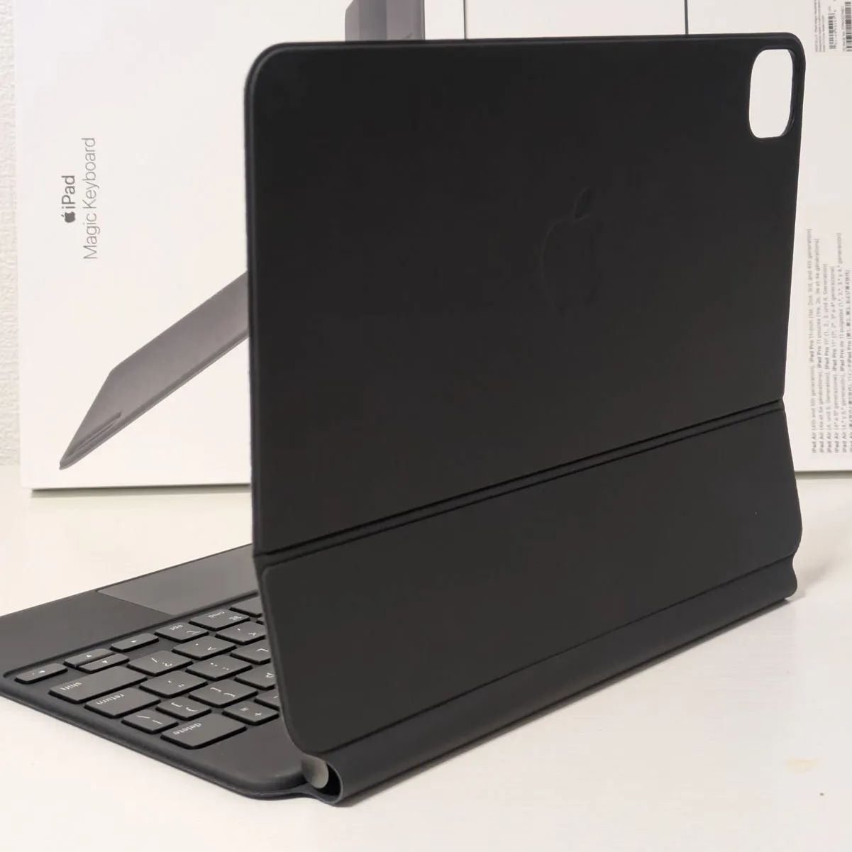 極美品】Magic Keyboard - 英語版(US) - ブラック 11インチ iPad Pro