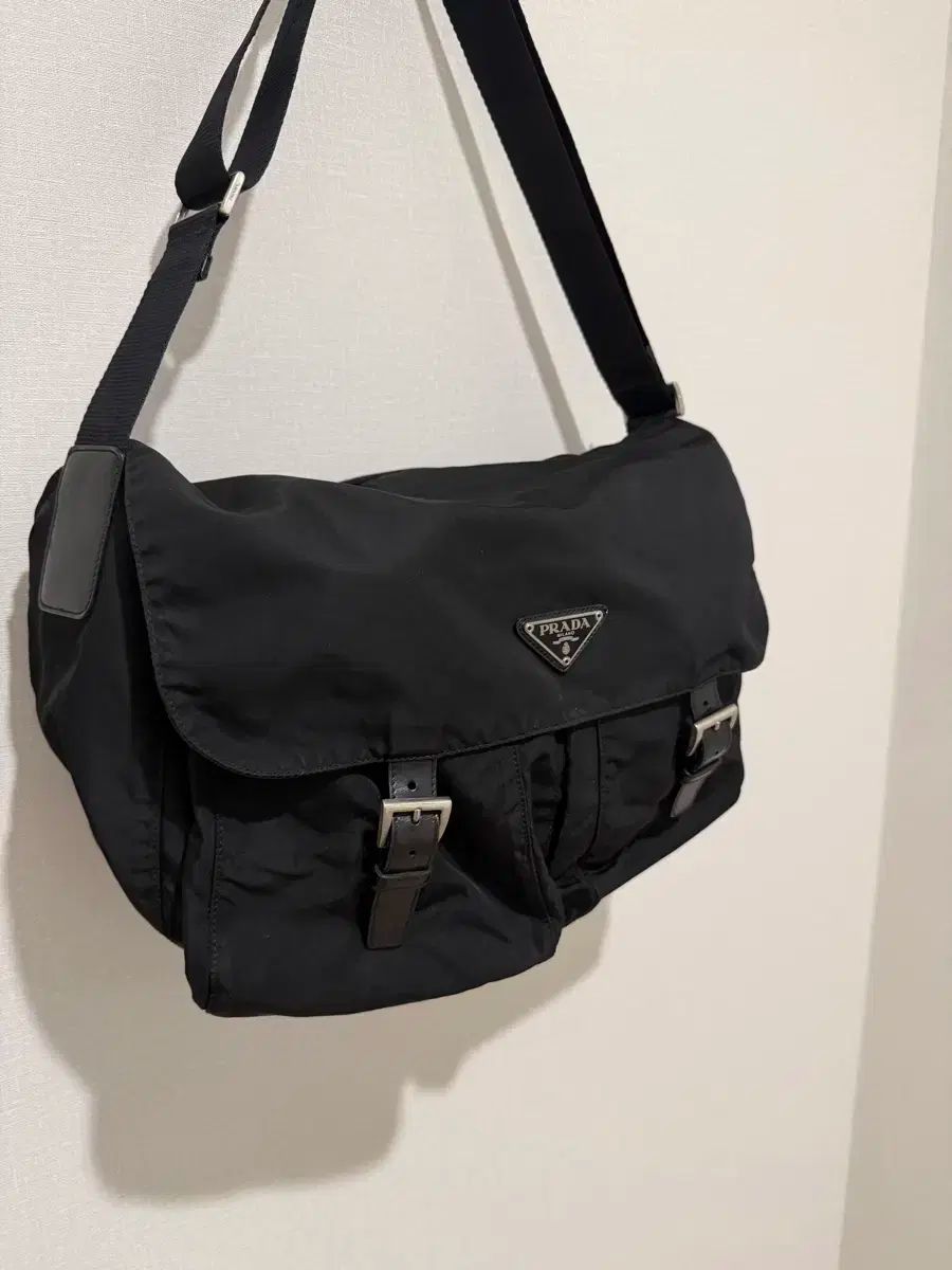 プラダ　メッセンジャーバッグ　ポコノ　テスート　ショルダー　24102101 プラダ メッセンジャーバッグ ポコノ テスート ショルダー 24102101