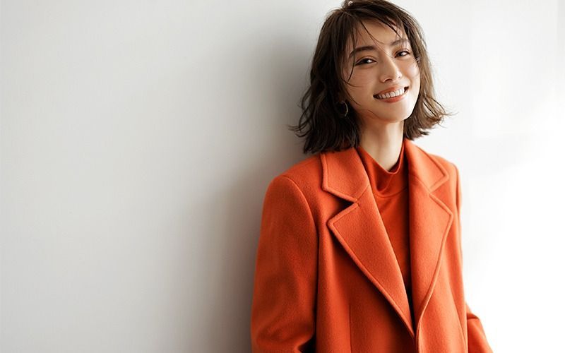 未使用に近い 滝沢カレンさん着用 現行MaxMara バージンウール100