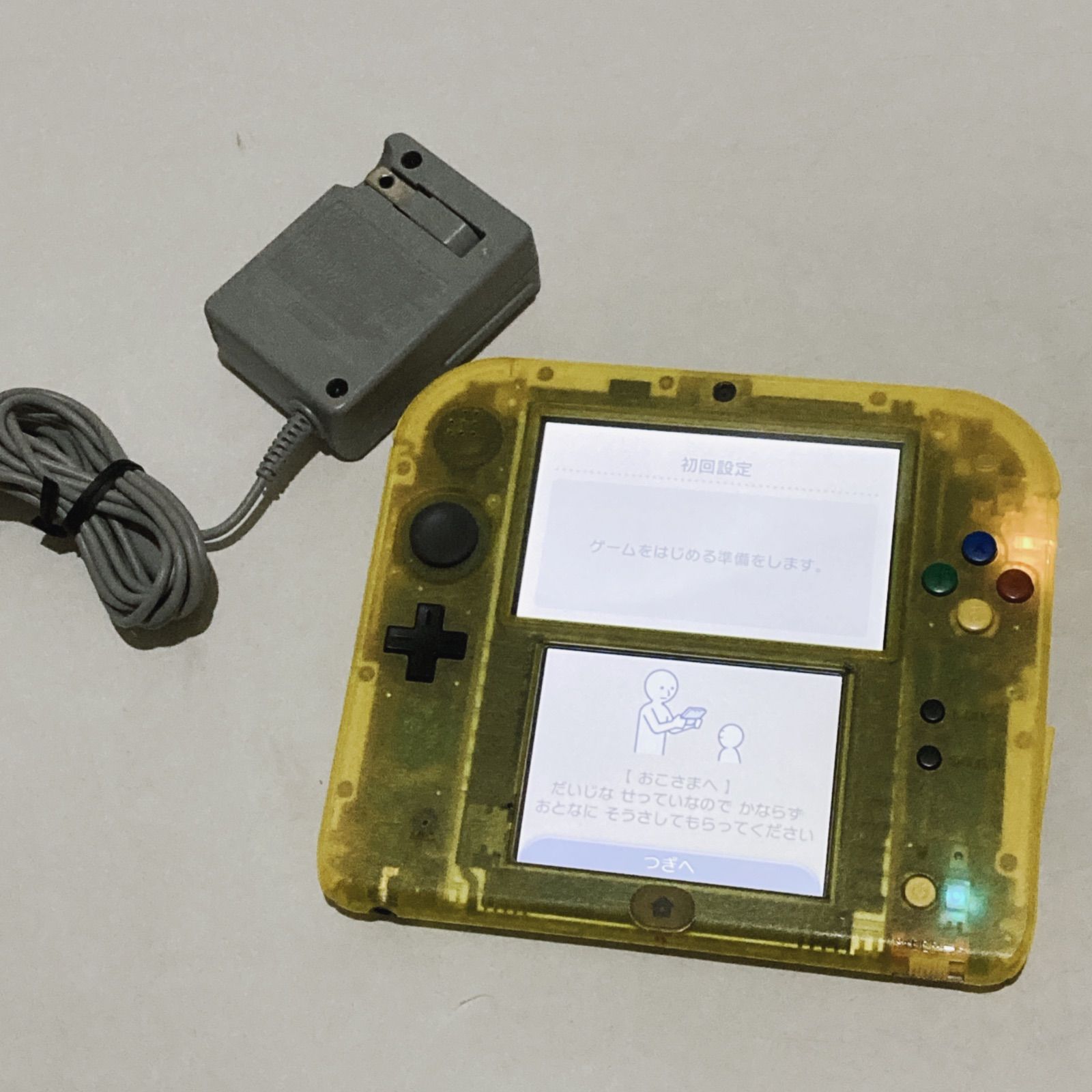 ニンテンドー2DS 2DS ピカチュウ 黄 ピカチュウ版 SDカード付 Nintendo