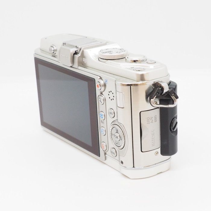 中古】(オリンパス) OLYMPUS E-P3 ボディ シルバー - メルカリ
