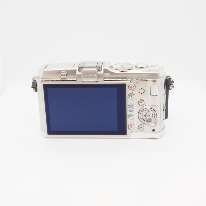 中古】(オリンパス) OLYMPUS E-P3 ボディ シルバー - メルカリ