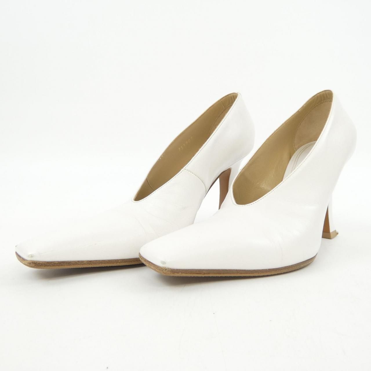美品　CELINE フィービー期　メリージェーン　パンプス　ホワイト　セリーヌ セリーヌ CELINE パンプス - メルカリ