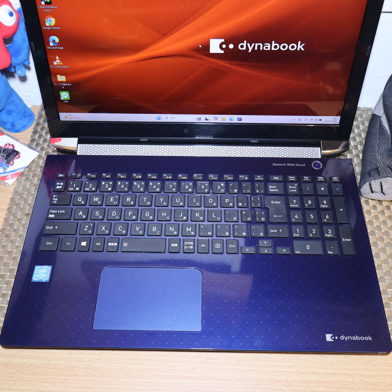 Win11公式対応CPU/メ8G/新品SSD512G/カメラ/無線/HDMI入力 希少色！Win11公式対応PC/メ8G/SSD/DVD/無線/HDMI/カメラ - メルカリ