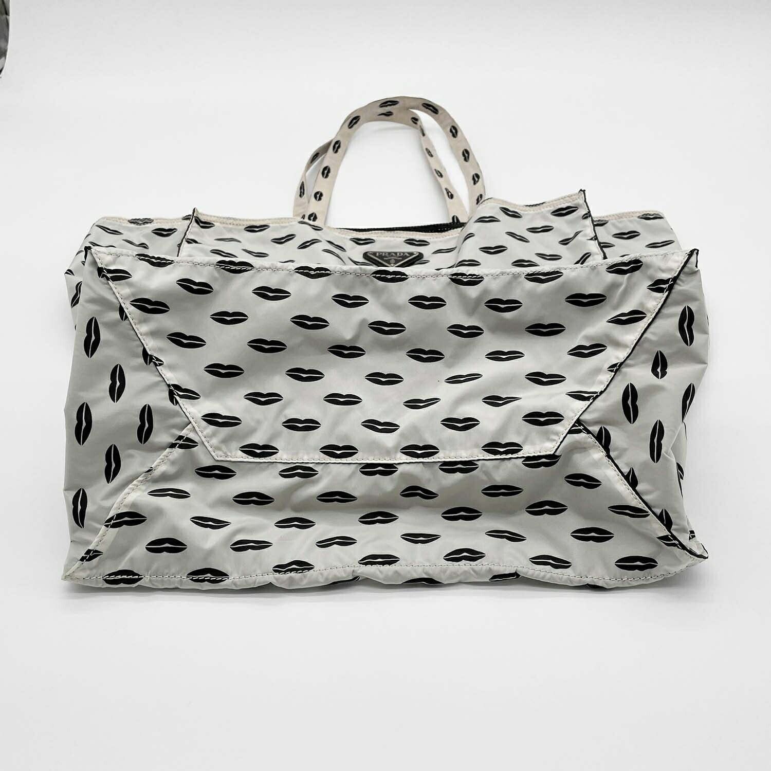 PRADA プラダ ナイロン エコバッグ トート リップ柄 リバーシブル 三角