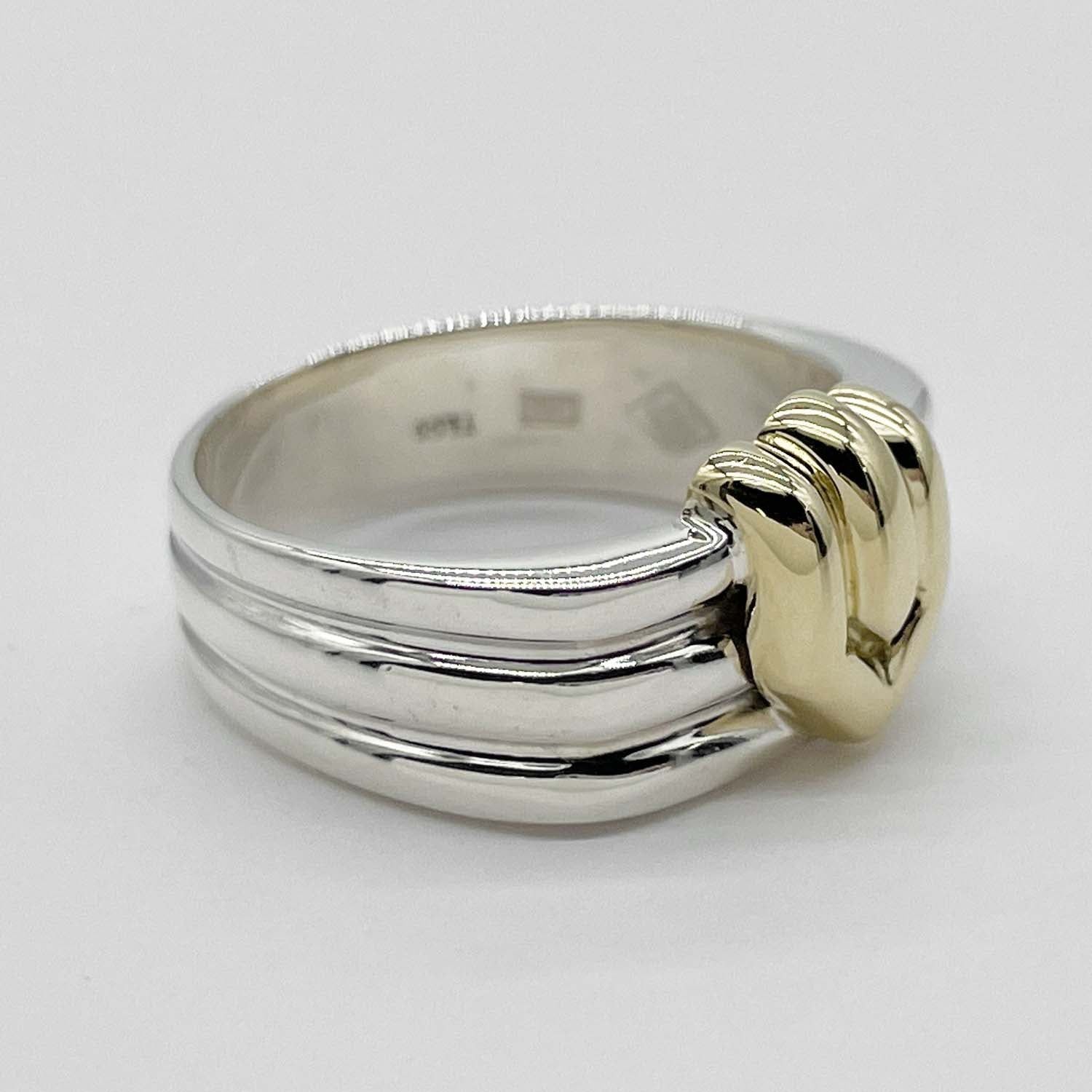 Tiffany&Co. ティファニー 14.5号 グルーブド シグネチャー リング 750