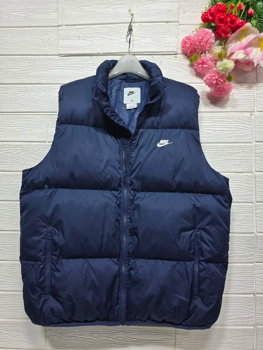 ナイキ NSW クラブ プリマロフト 撥水 ダウンベスト ラージ - メルカリ
