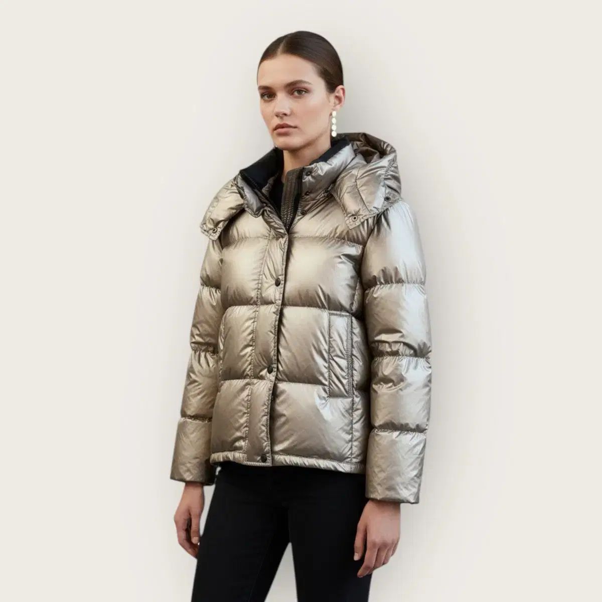 現行【未使用】マックスマーラ ダウンジャケット ファー XL 42 大きいサイズ 42/ MAX MARA マックスマーラ 光沢 パファー フーディー ダウン