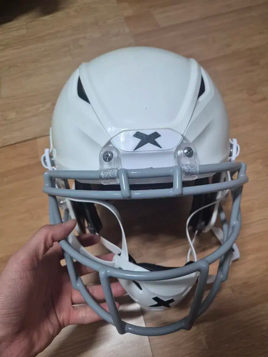 アメリカンフットボール ヘルメット Xenith shadow - メルカリ
