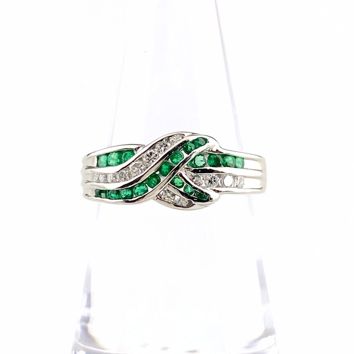 期間限定セール　エメラルド デザイン　プラチナメレダイヤ リング Pt900 バイセル公式】エメラルド デザインリング プラチナ 指輪 メレダイヤ