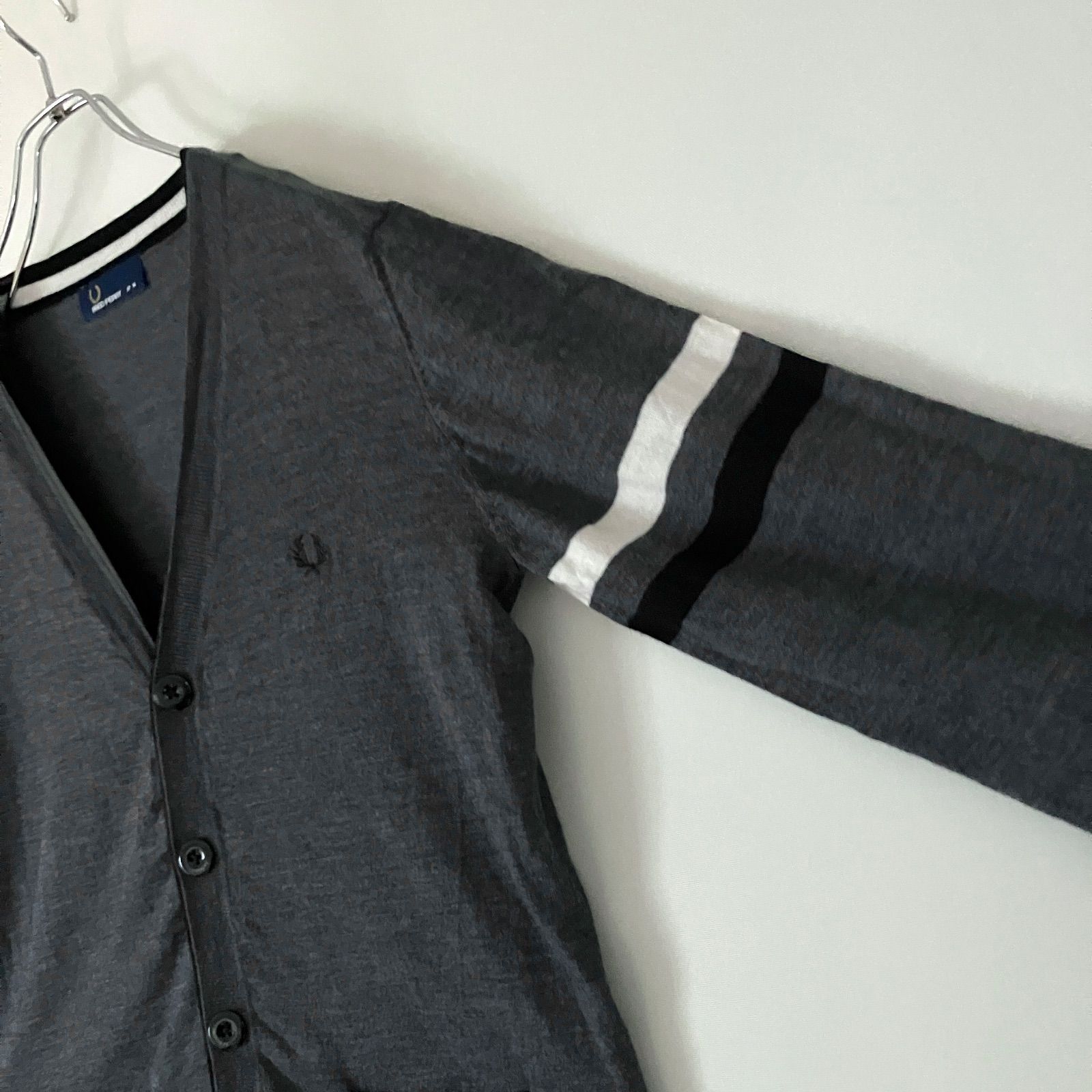 【アーガイル柄、メリノウール】FRED PERRYワンポイント刺繍カーディガンM FRED PERRY フレッドペリー メリノウール アーガイル カーディガン