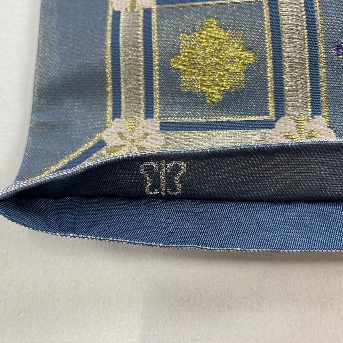 袋帯 となみ織物 西陣織 皆川月華 落款あり 丸文に鳥尽し 金銀箔糸 正絹 逸品 袋帯 となみ織物 西陣織 皆川月華 落款あり 丸文に鳥尽し 金銀箔糸