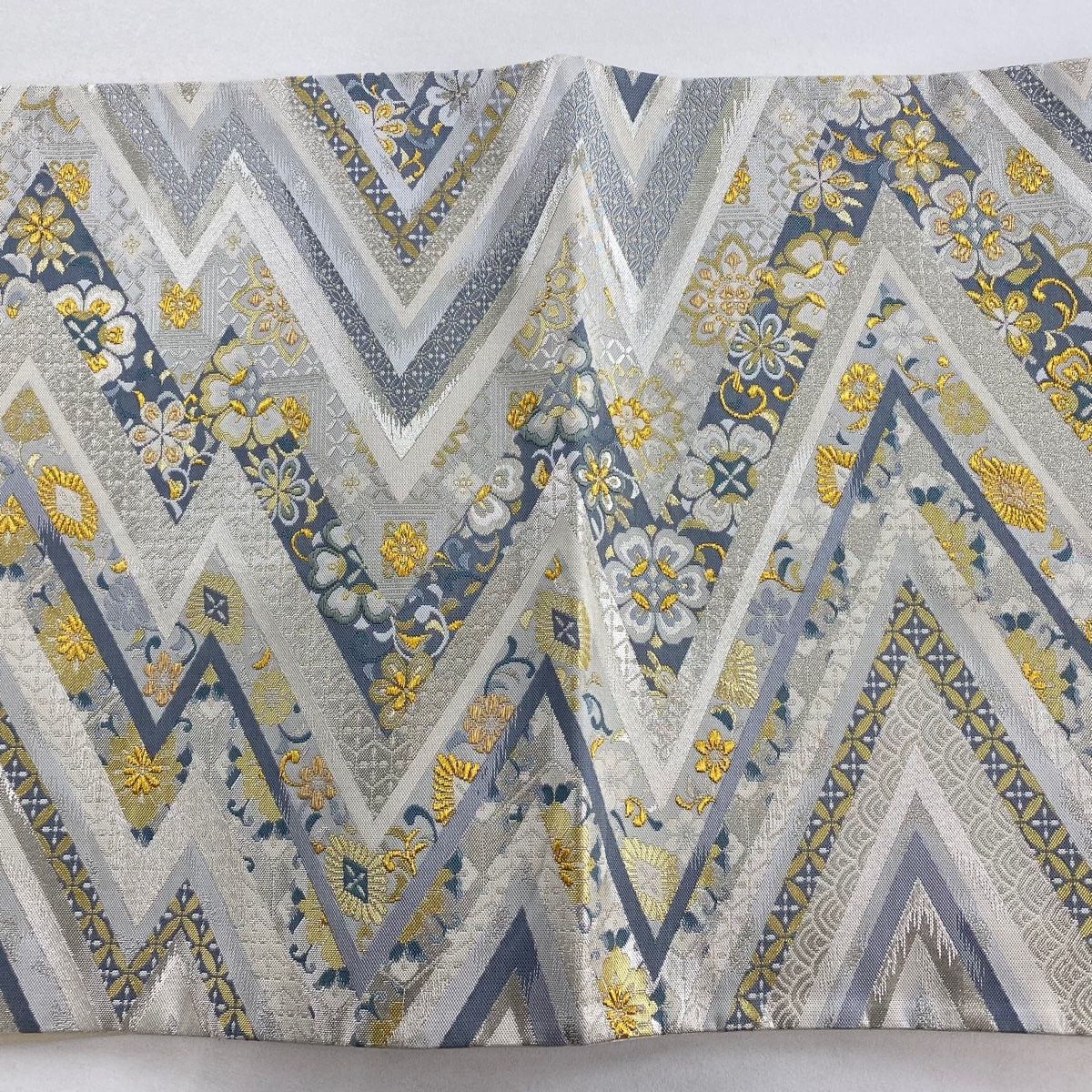 A 唐草唐花模様 金銀糸 六通 正絹 フォーマルな袋帯 袋帯 美品 秀品 鳥 草花 金銀糸 箔 金色 六通 正絹 中古 : リユース