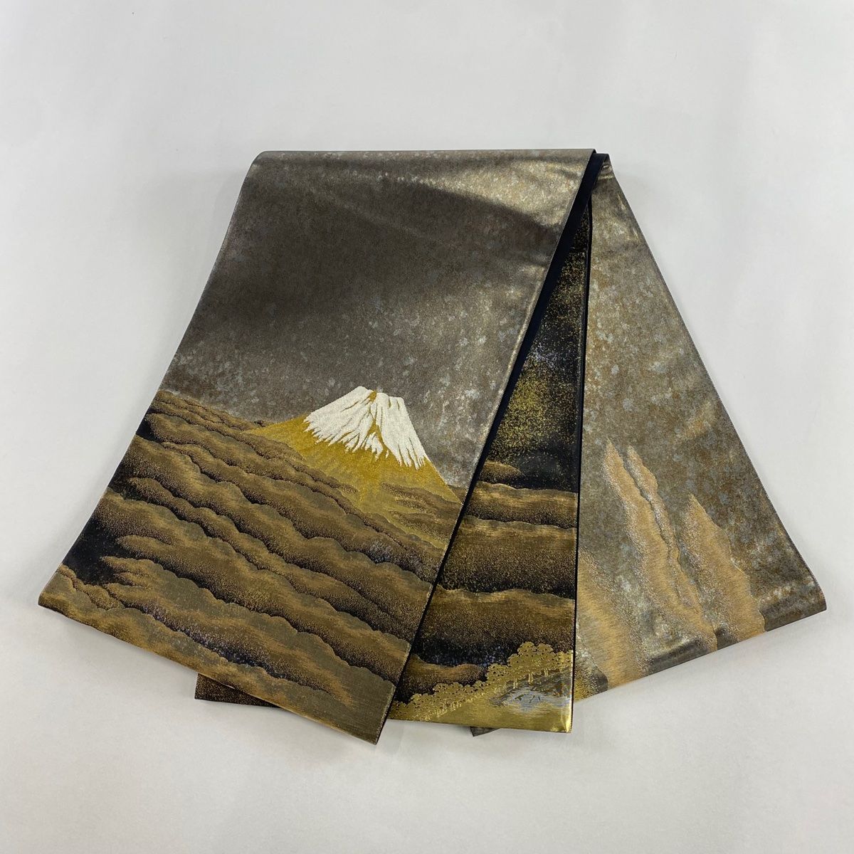 美品】 袋帯 名品 じゅらく 落款 横山大観 富士山 朝日霊峰 金糸 箔 金