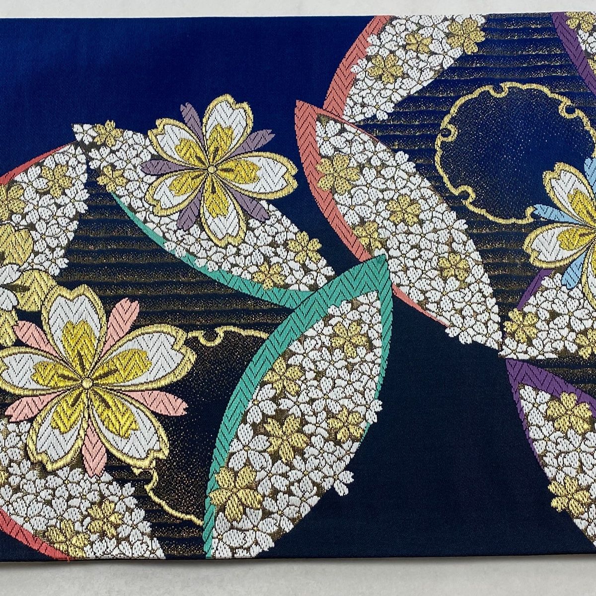 美品】 袋帯 秀品 桜 七宝 金糸 刺繍 青 六通 正絹 【中古】 - メルカリ