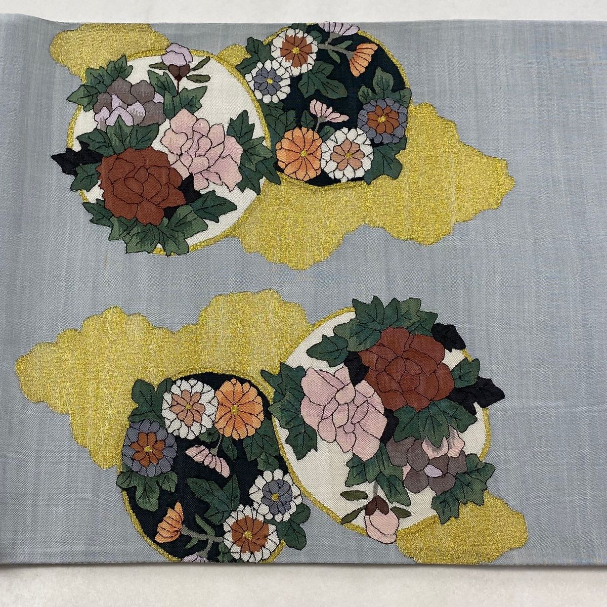 美品】 袋帯 逸品 屏風 草花 金糸 綴れ 青灰色 お太鼓柄 正絹 【中古