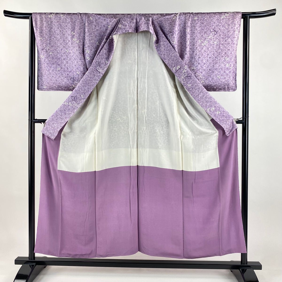 正絹　小紋　蝶柄　薄紫系　スモールサイズ　袷 小紋 身丈155cm 裄丈65cm M 袷 蝶 紫 正絹 秀品 【中古】 - メルカリ