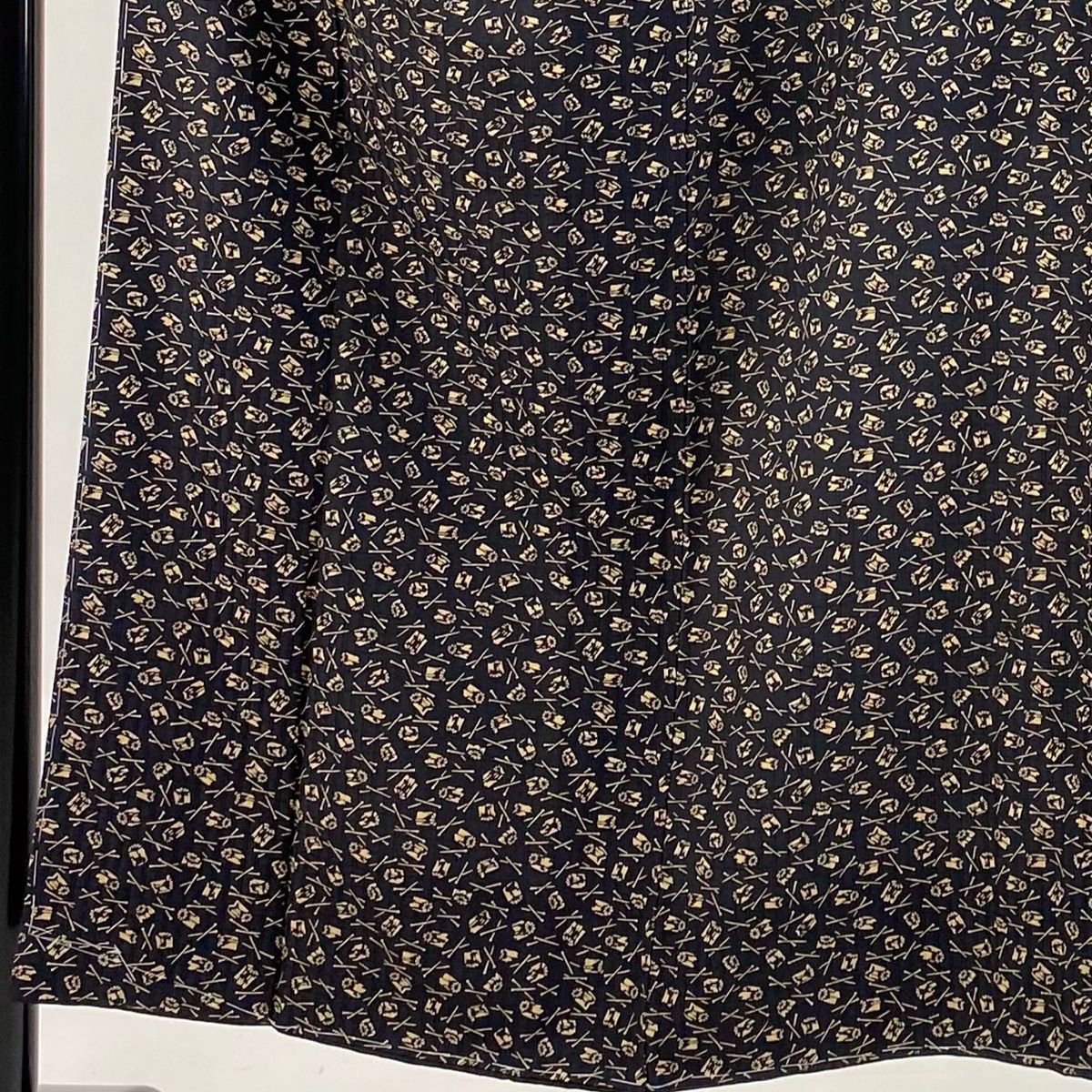 小紋 柿渋染 古代壁画文様 全体柄 正絹 反物 小紋 柿渋染 古代壁画文様