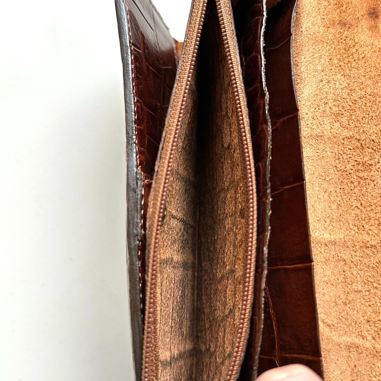 イルビゾンテ IL BISONTE 長財布 クロコ型押し ブラウン - メルカリ