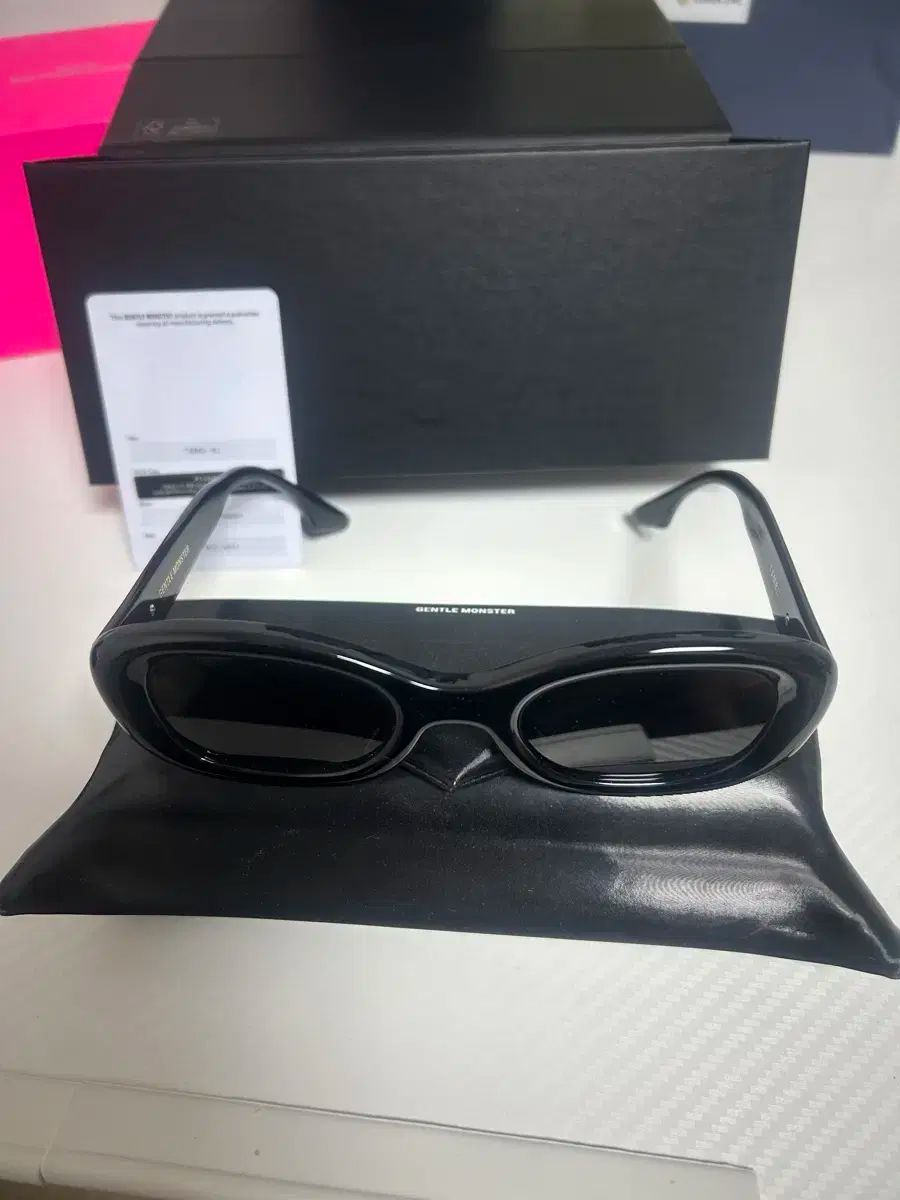 GENTLE MONSTER(ジェントルモンスター) タンブー サングラス 出品