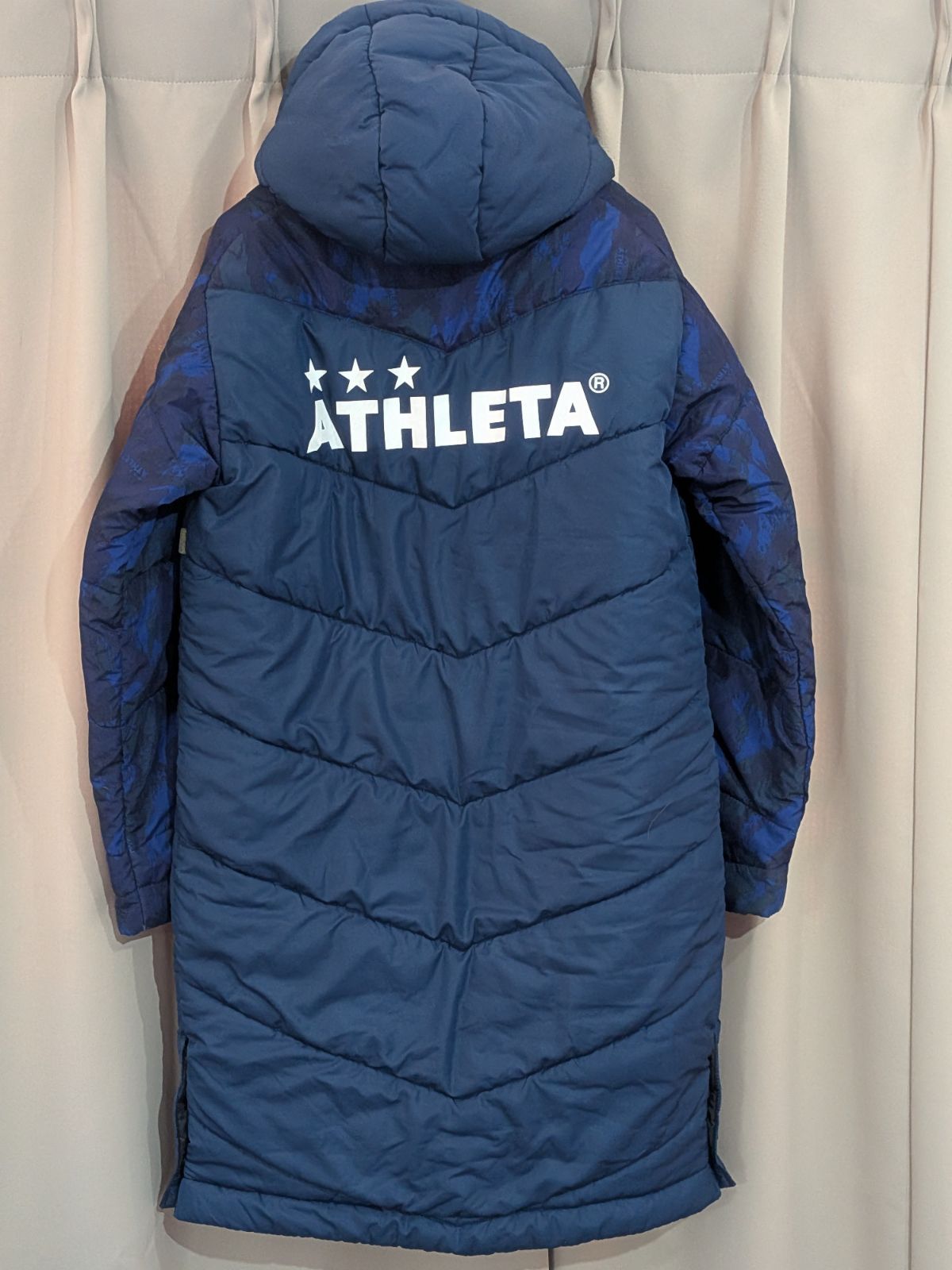 ATHLETA ベンチコート 青 カモフラ ATHLETA アスレタ 迷彩 カモフラージュ 切替 中綿 ベンチコート 140