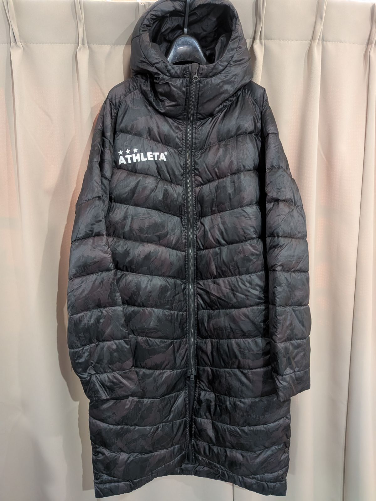 ATHLETA カモフラージュ ベンチコート 130 アスレタ ATHLETA 迷彩 カモフラージュ 中綿 ベンチコート M 【公式通販】