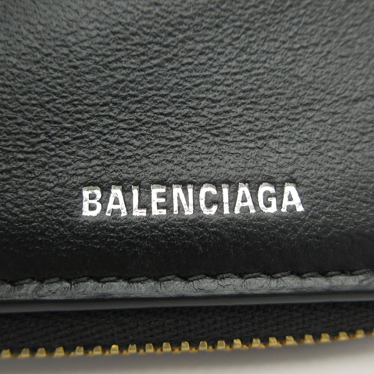 【美品】バレンシアガ 折財布 エブリデイ 65087 ブラック ⭐️ 美品 バレンシアガ エブリデイ レザー 二つ折り財布 ブラック