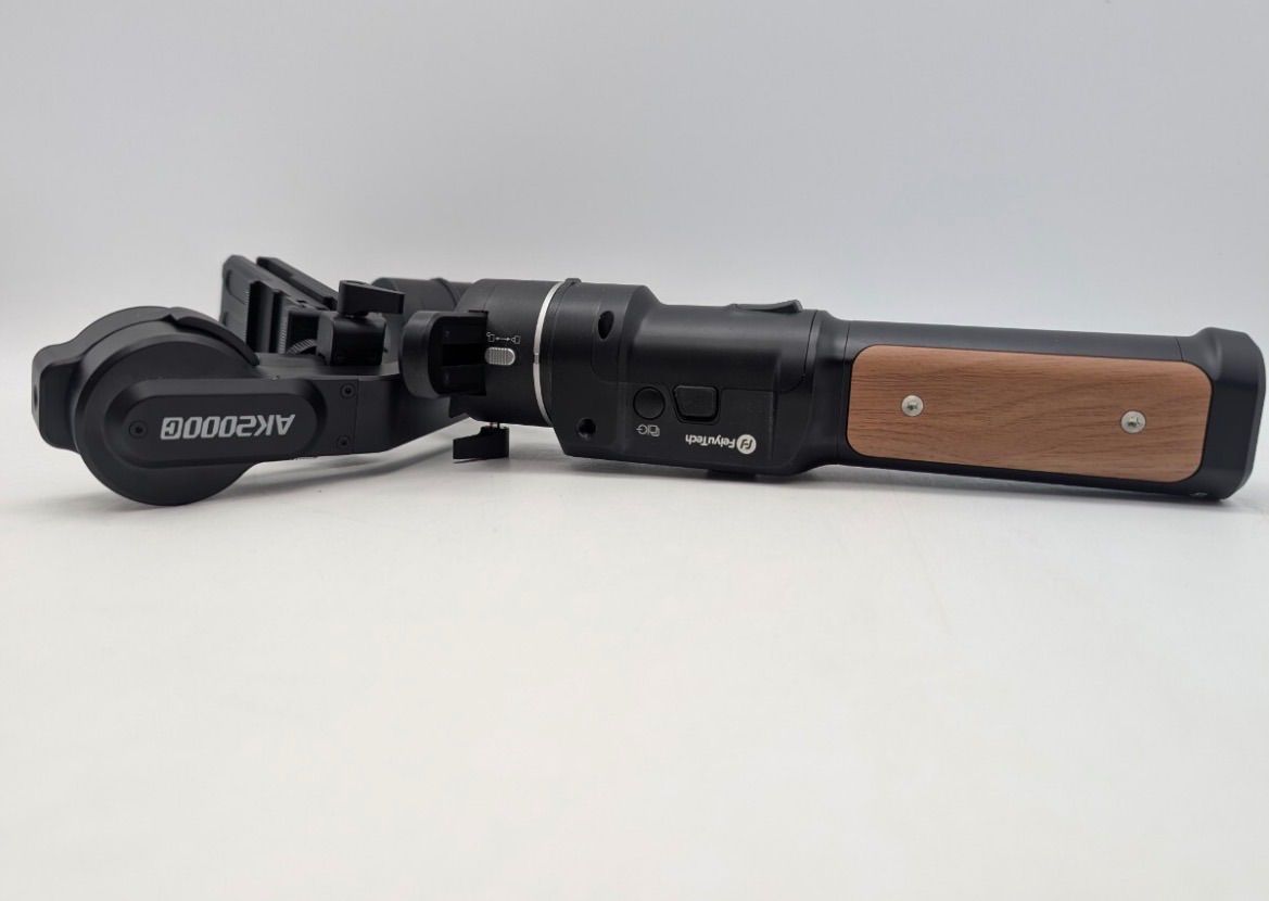 美品 FeiyuTech AK2000C 3軸 ジンバル スタビライザー - メルカリ