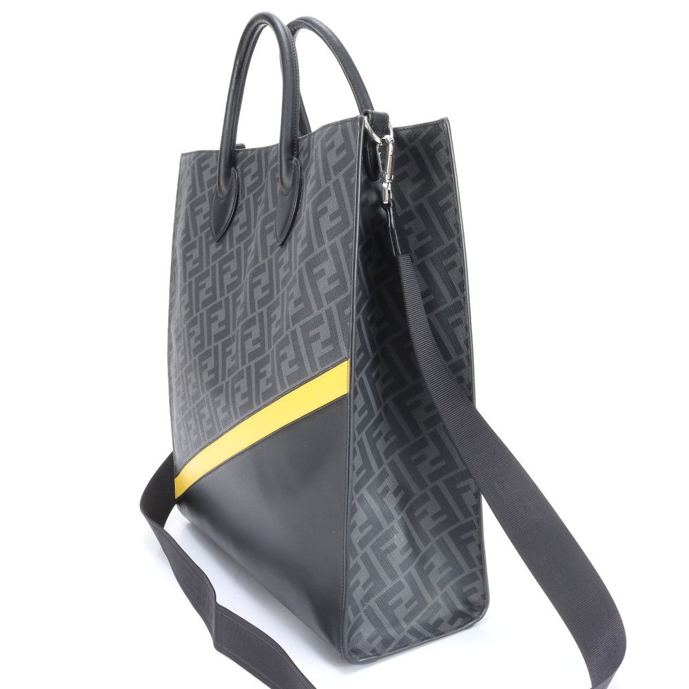 極美品 フェンディ ズッカ バーティカル トート バッグ 7VA578 レザー