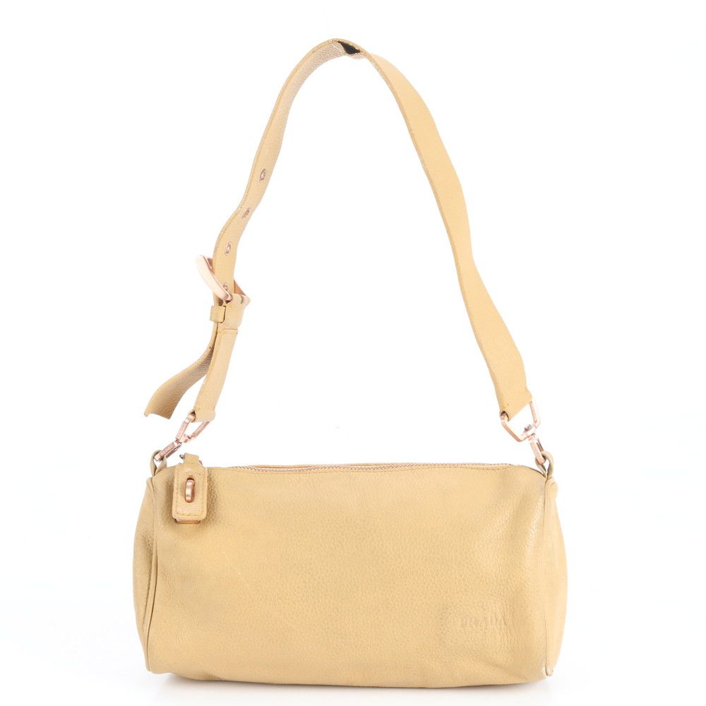 プラダ エンボス ロゴ レザー ショルダーバッグ 肩掛け ワンショルダー