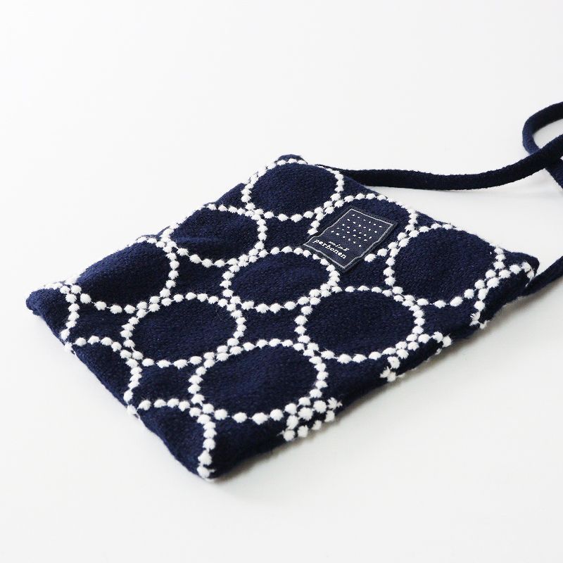 ミナペルホネン　ショルダーバッグ　小　flair navy ミナペルホネン ショルダーバッグ 小 flair navy ミナペルホネン