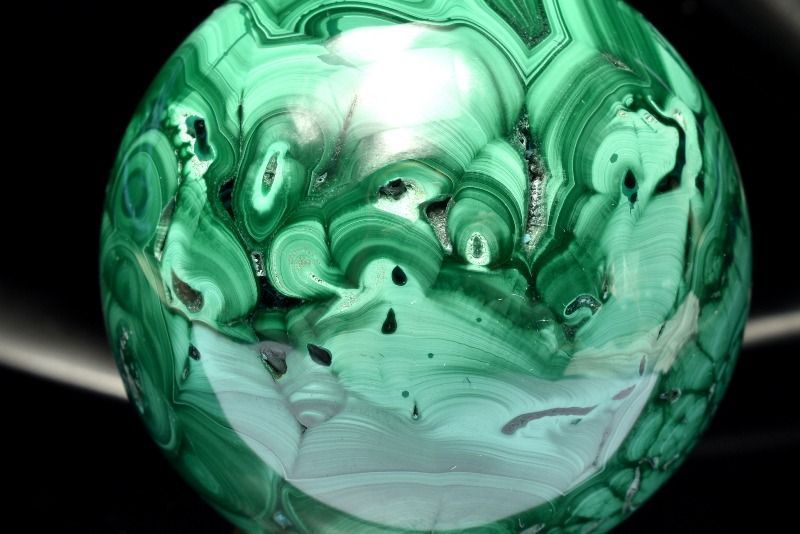 1点物】高発色◇魔除け マラカイト(孔雀石) 47mm 丸玉(台座付き