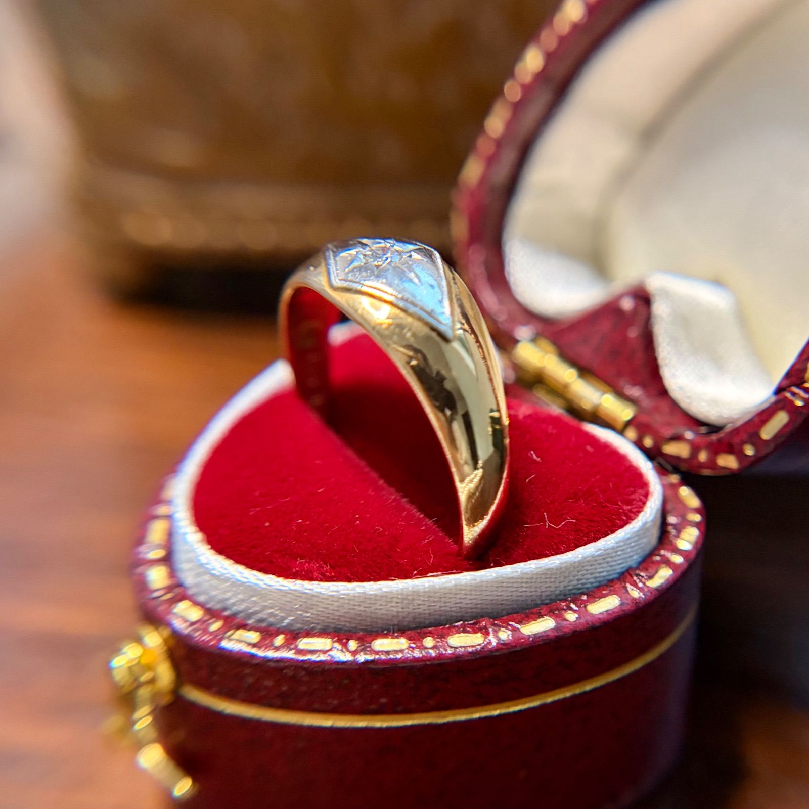 買取店】日本製✴︎ K18 後光留め ダイヤ 0.04ct 14.5号 3.4g ゴールド 