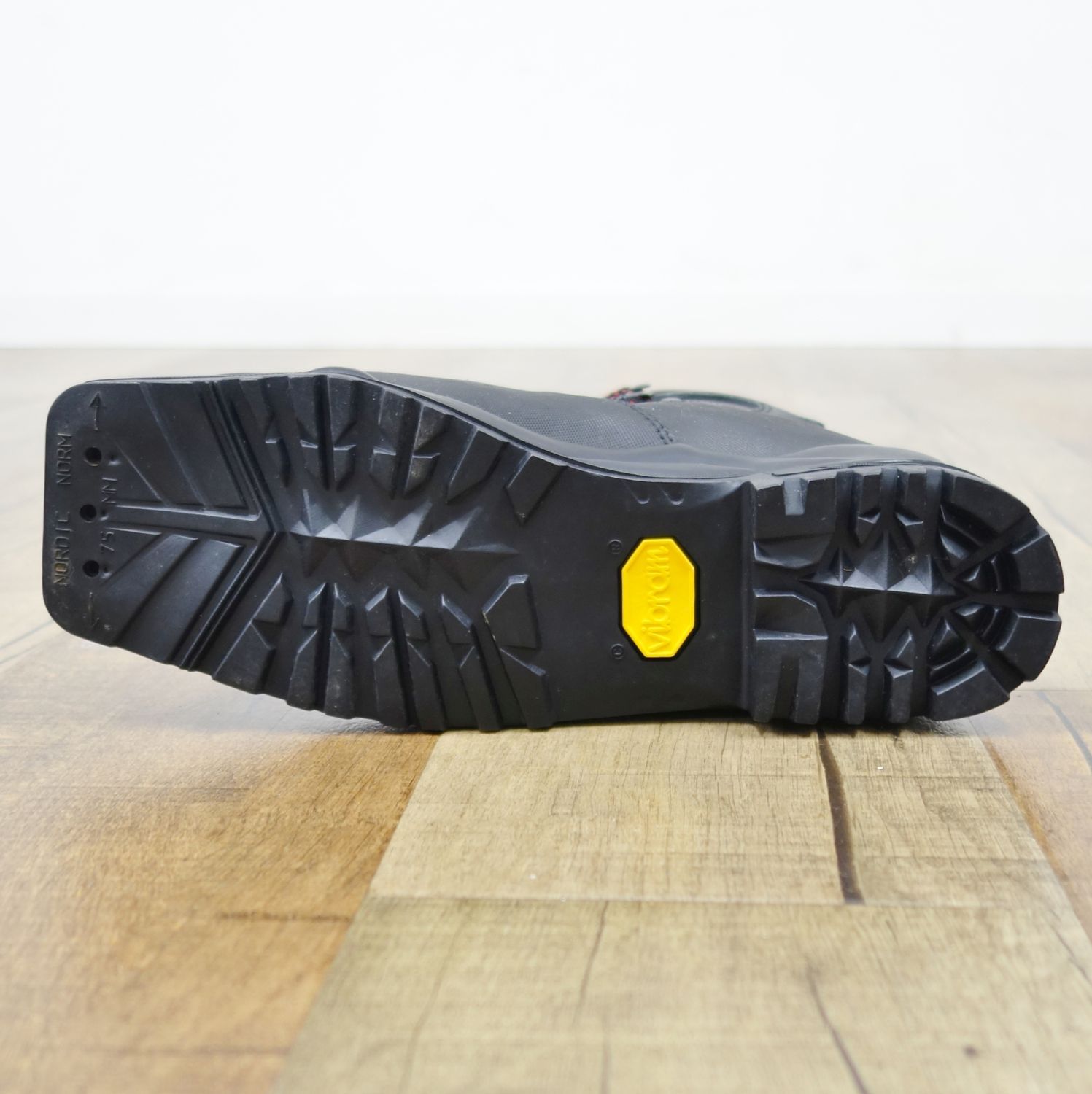 ガルモント GARMONT テレマーク スキー ブーツ 75mm 3ピン バック