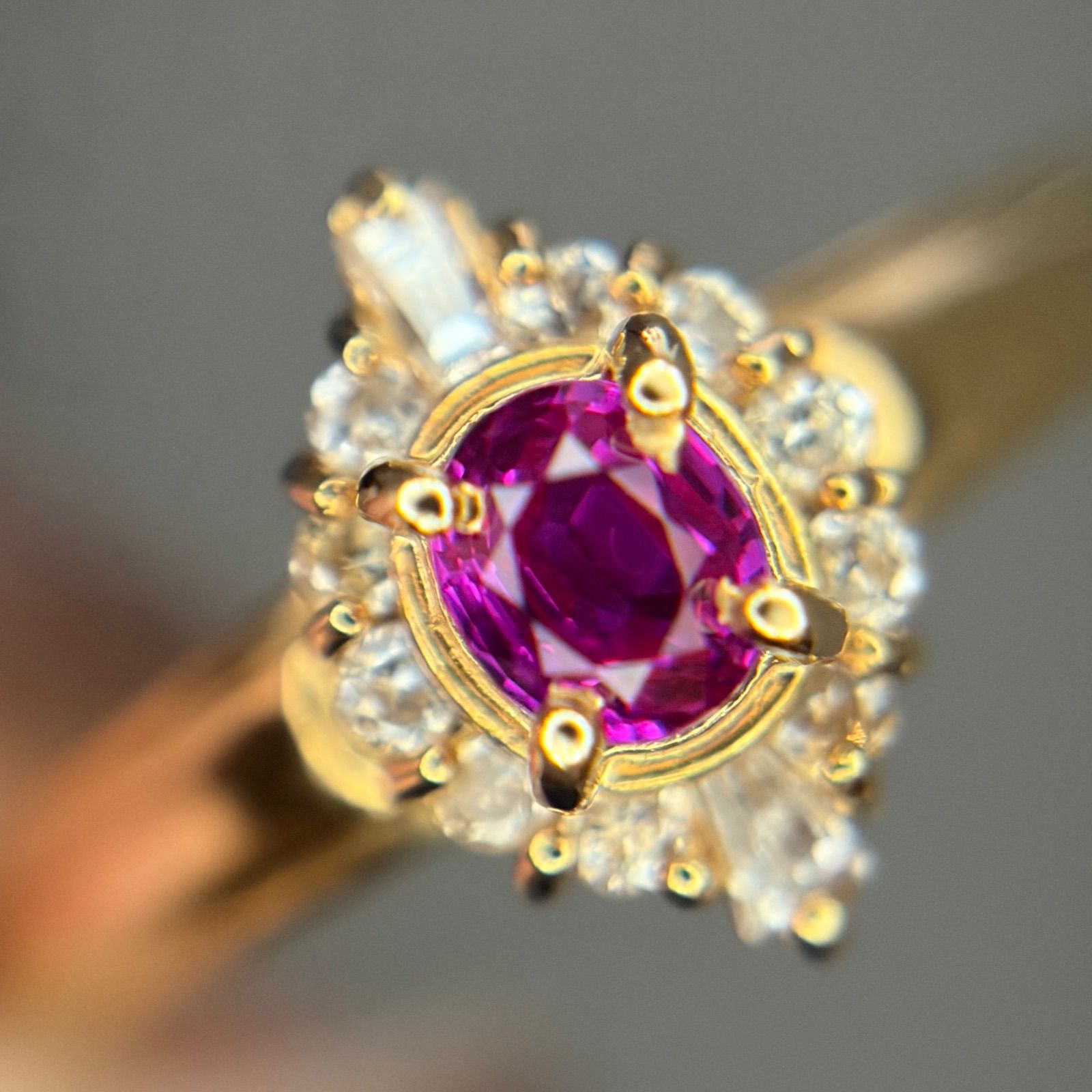 買取店】K18 ルビー 取り巻きダイヤ ゴールド 昭和レトロ 10号 1.9g