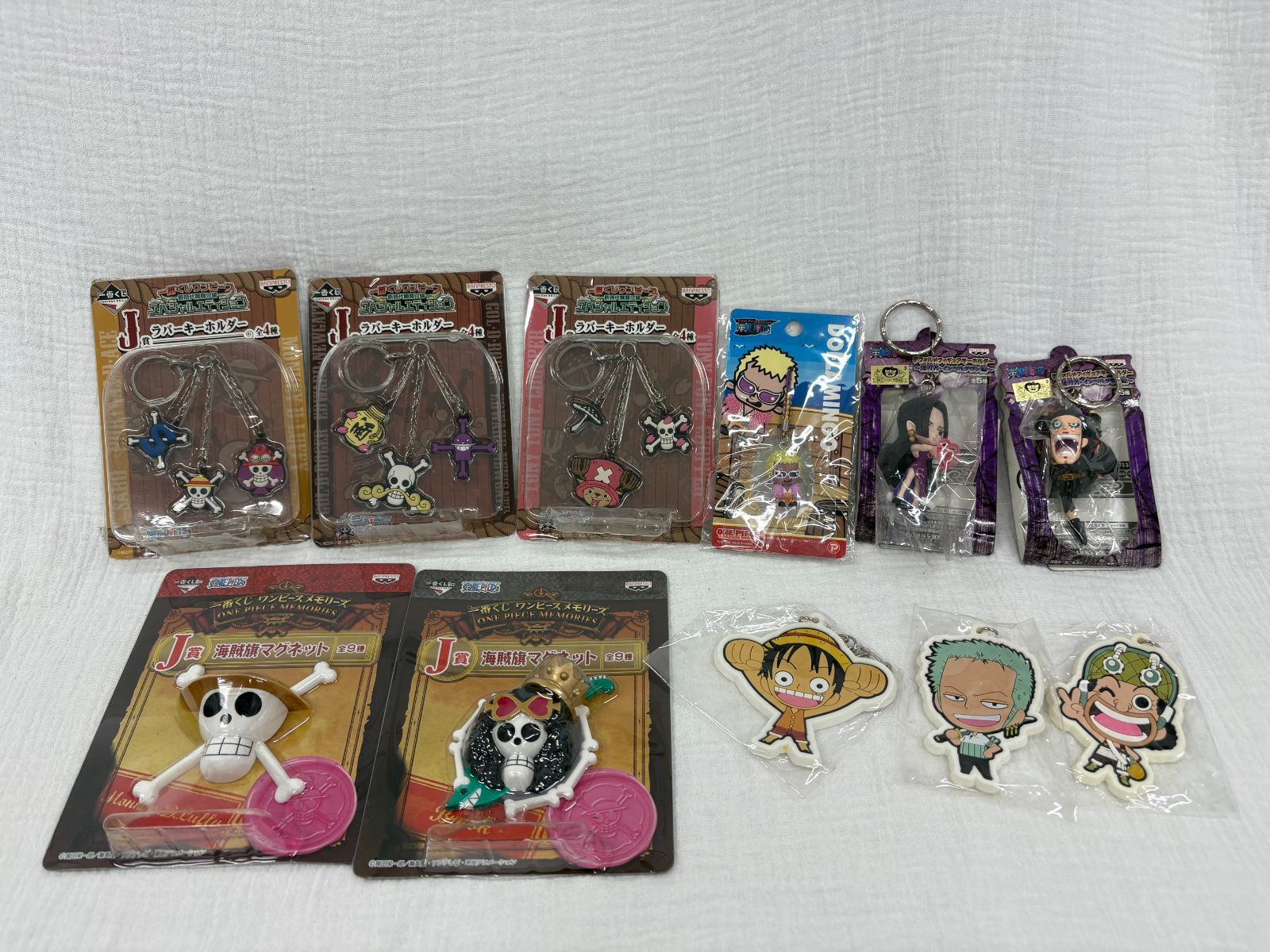 ワンピース ストラップ キーホルダー フィギュア　グッズまとめ売り 未使用・未開封品まとめ売り】ワンピース グッズセット キーホルダー