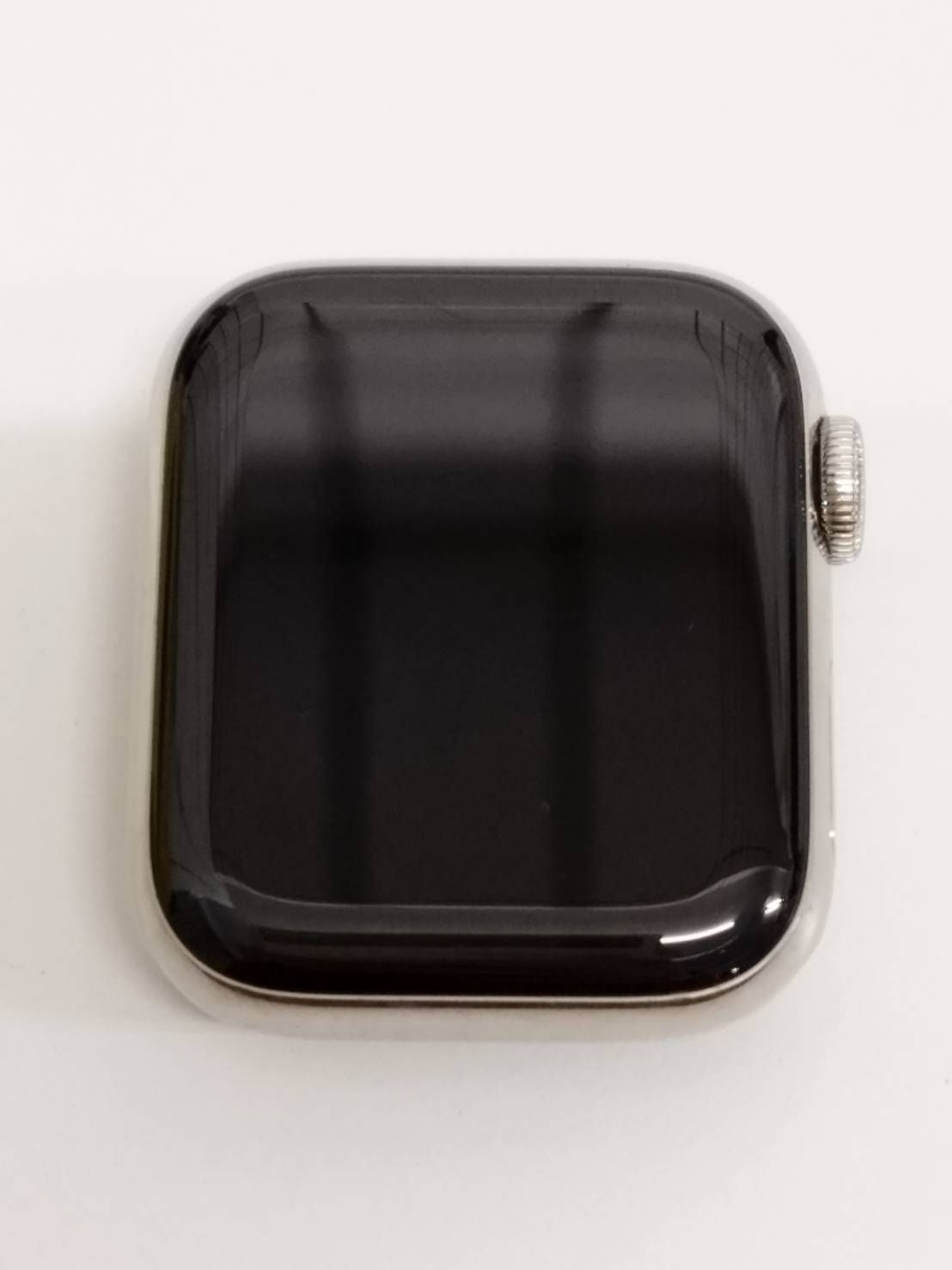 スマートウォッチ・ウェアラブル Apple Watch Series 6/GPS+セルラー/40mm/A2375/シルバーステンレス〈M06U3J/A〉