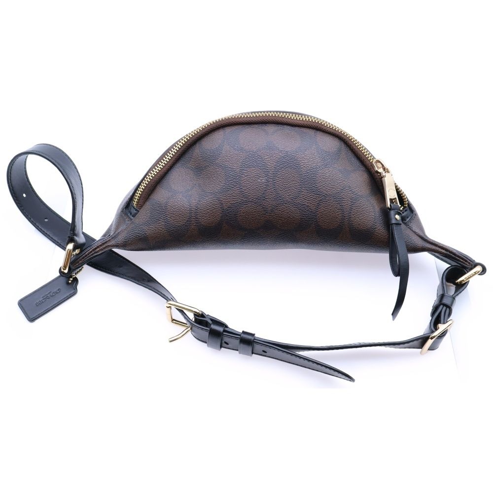 COACH シグネチャー ボディバッグ by GUANG YU COACH 【公式通販】