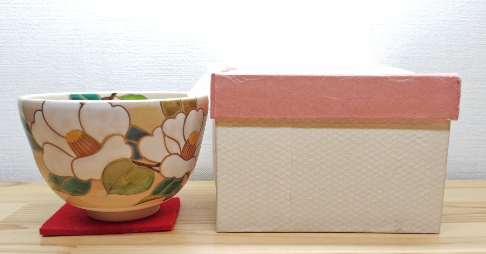 送料込【逢絢亭・新品】茶道具 茶碗 京焼 御本 傘の図 加藤永真 紙箱入り 送料込【逢絢亭・新品】茶道具 茶碗 京焼 御本 傘の図 加藤永真 紙箱