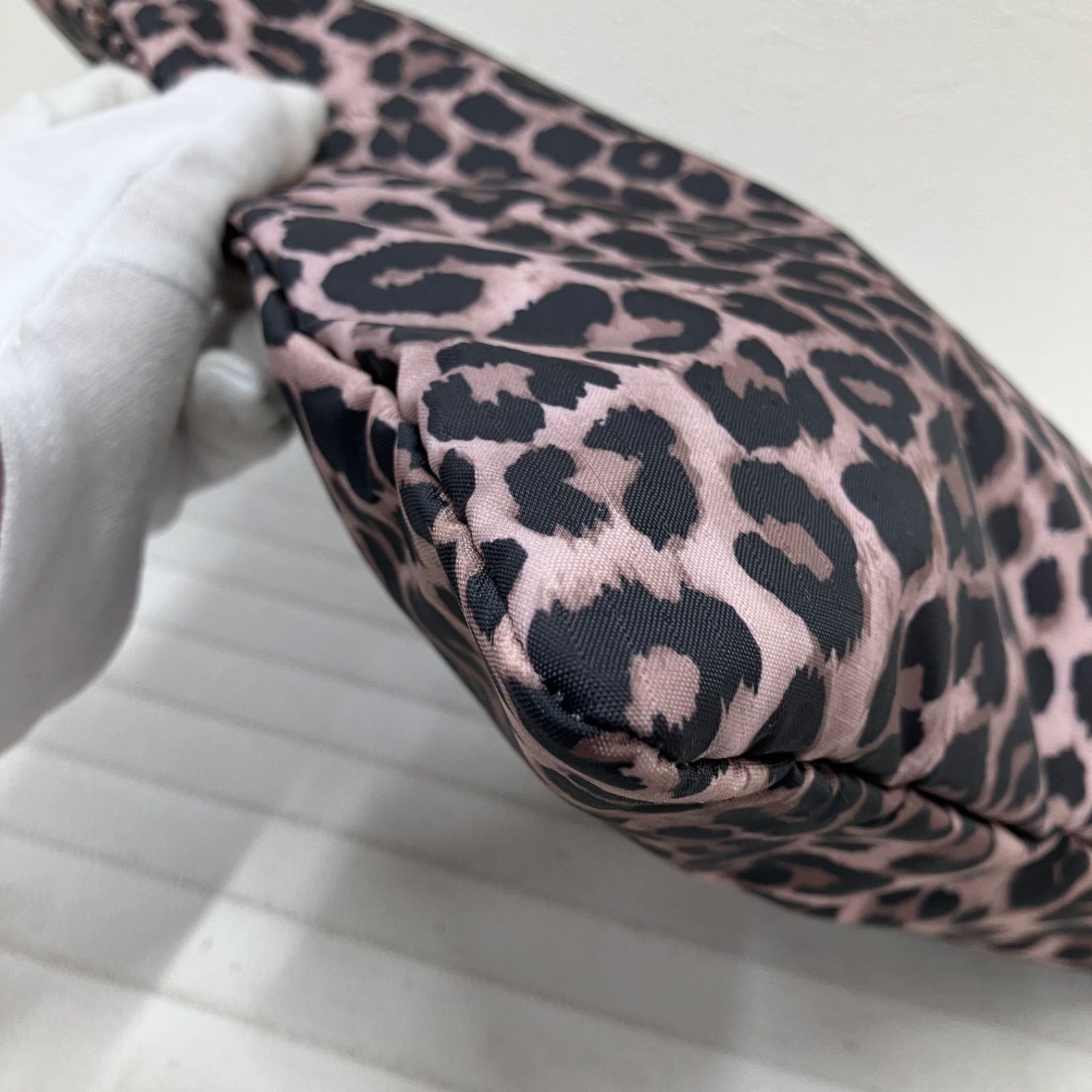 楽天市場】lesportsac レオパードの通販 6448 LeSportsac 