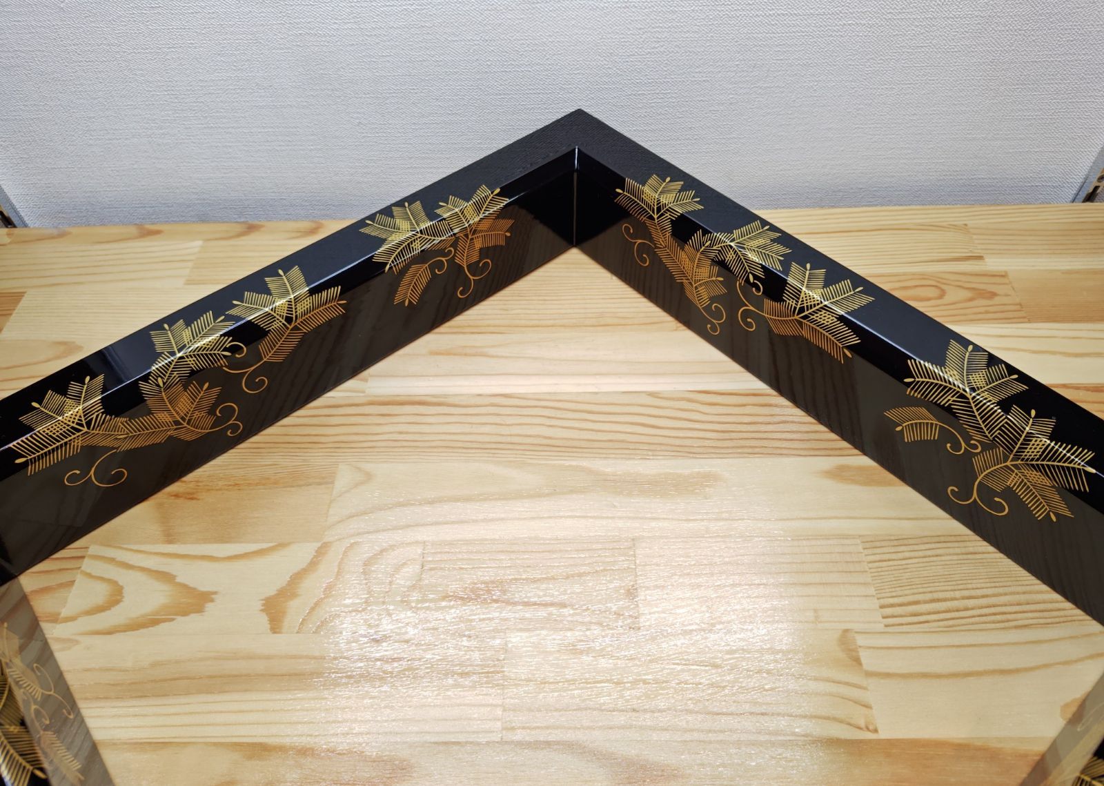 逢絢亭】茶道具 炉縁 輪島塗 松蒔絵 真塗 木製 正屋作 共箱入り - メルカリ