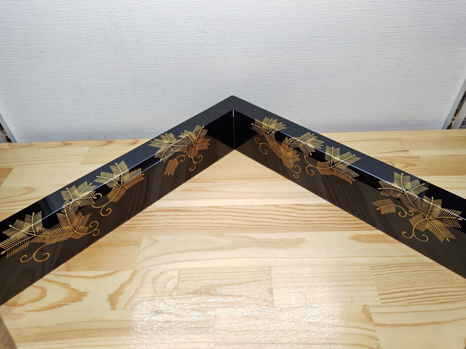 送料込【逢絢亭】茶道具 炉縁 輪島塗 花の丸蒔絵 木製 石昌斎と正峰の合作 共箱 逢絢亭】茶道具 炉縁 輪島塗 松蒔絵 真塗 木製 正屋作 共箱入り - メルカリ