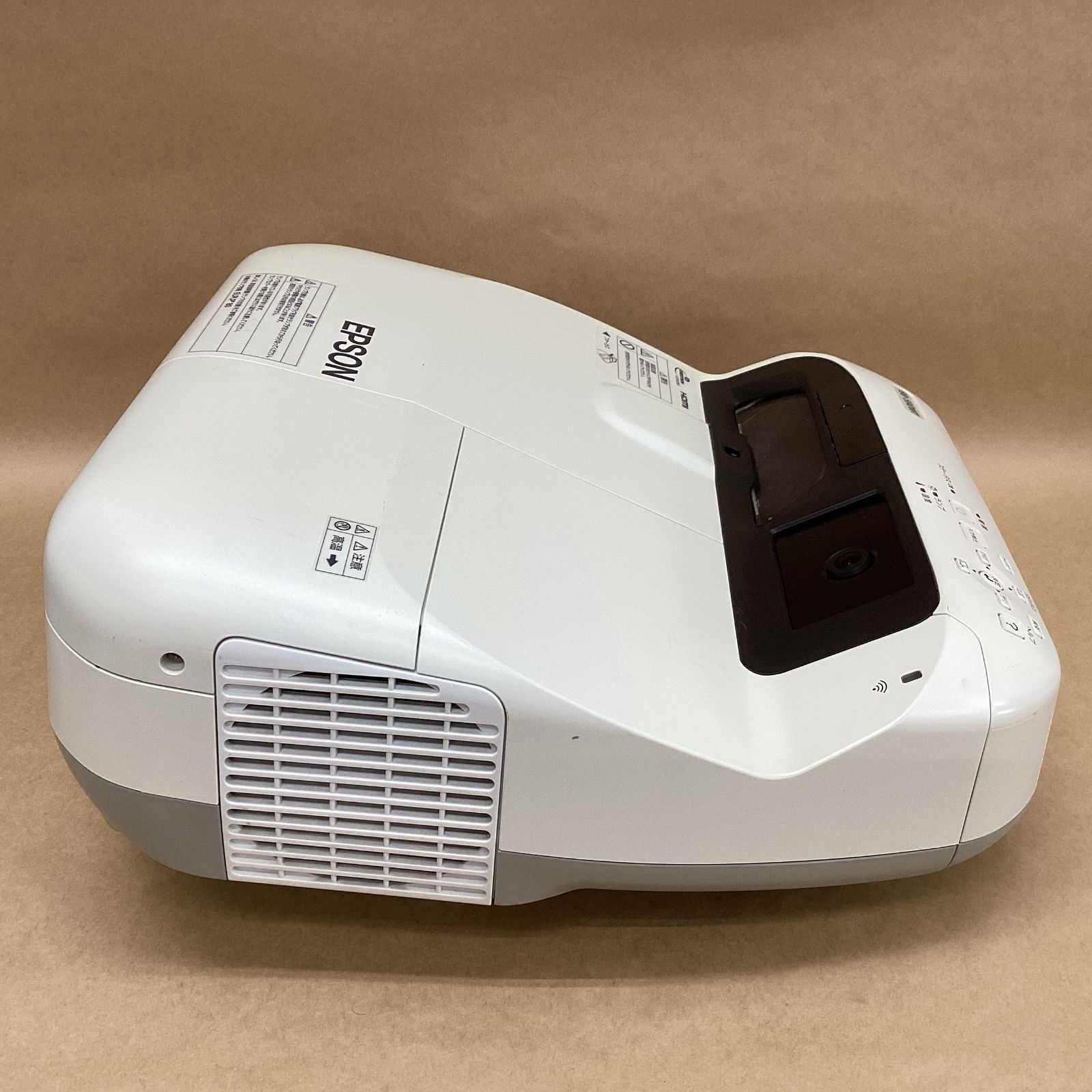 ランプ使用2949時間 エプソン ビジネスプロジェクター EB-590WT 3300ルメーン HDMI 無線LAN対応(アダプター