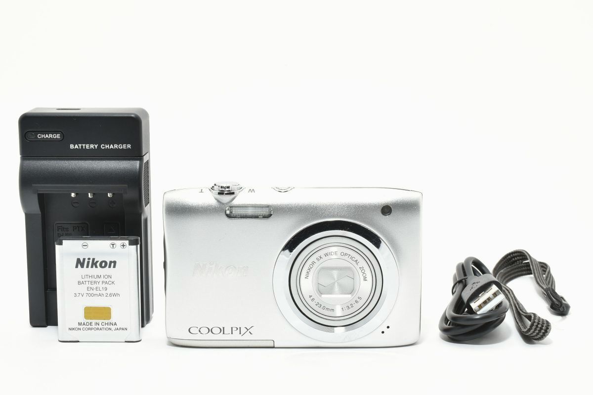 極美品 ｜Nikon COOLPIX A100 光学5倍 2005万画素 クールピクス