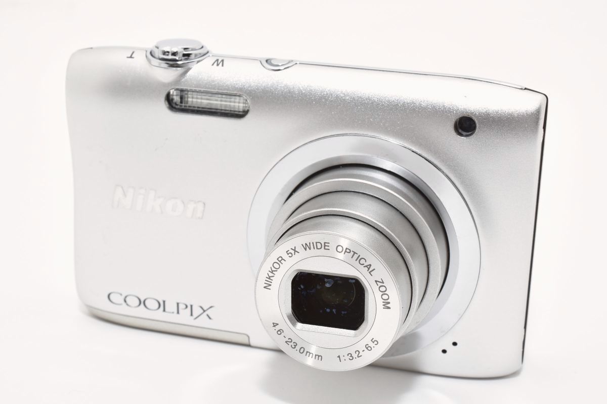 Nikon COOLPIX A100 シルバー コンパクト デジタルカメラ 美品 ニコン