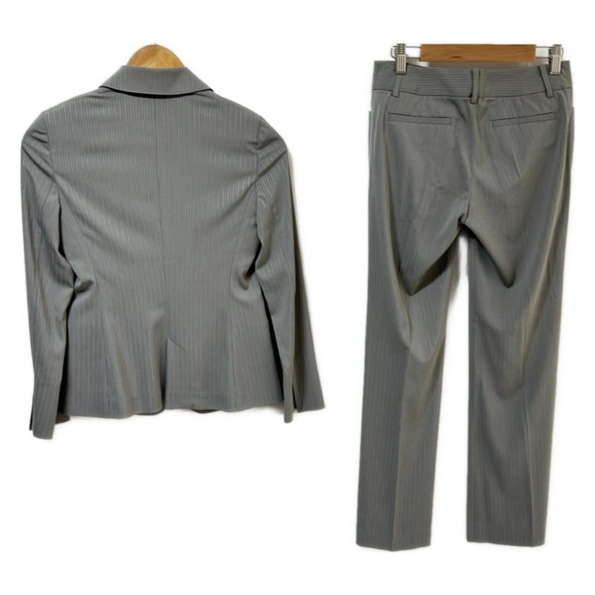 INDIVI(インディビ) レディースパンツスーツ レディース美品 - グレー