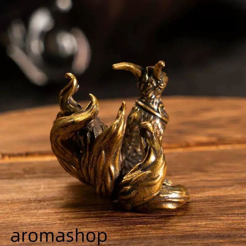 銅 細工 七尾狐 茶道茶寵 書卓 装飾品 工芸品 置物 - メルカリ