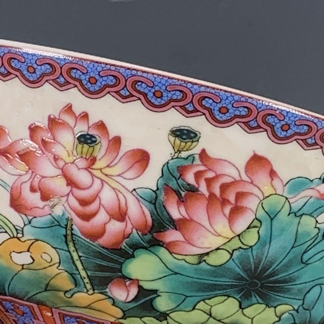 清代の乾隆 粉彩蓮花碗 景徳鎮 陶磁器 現代工芸品 美術品 置物 - メルカリ