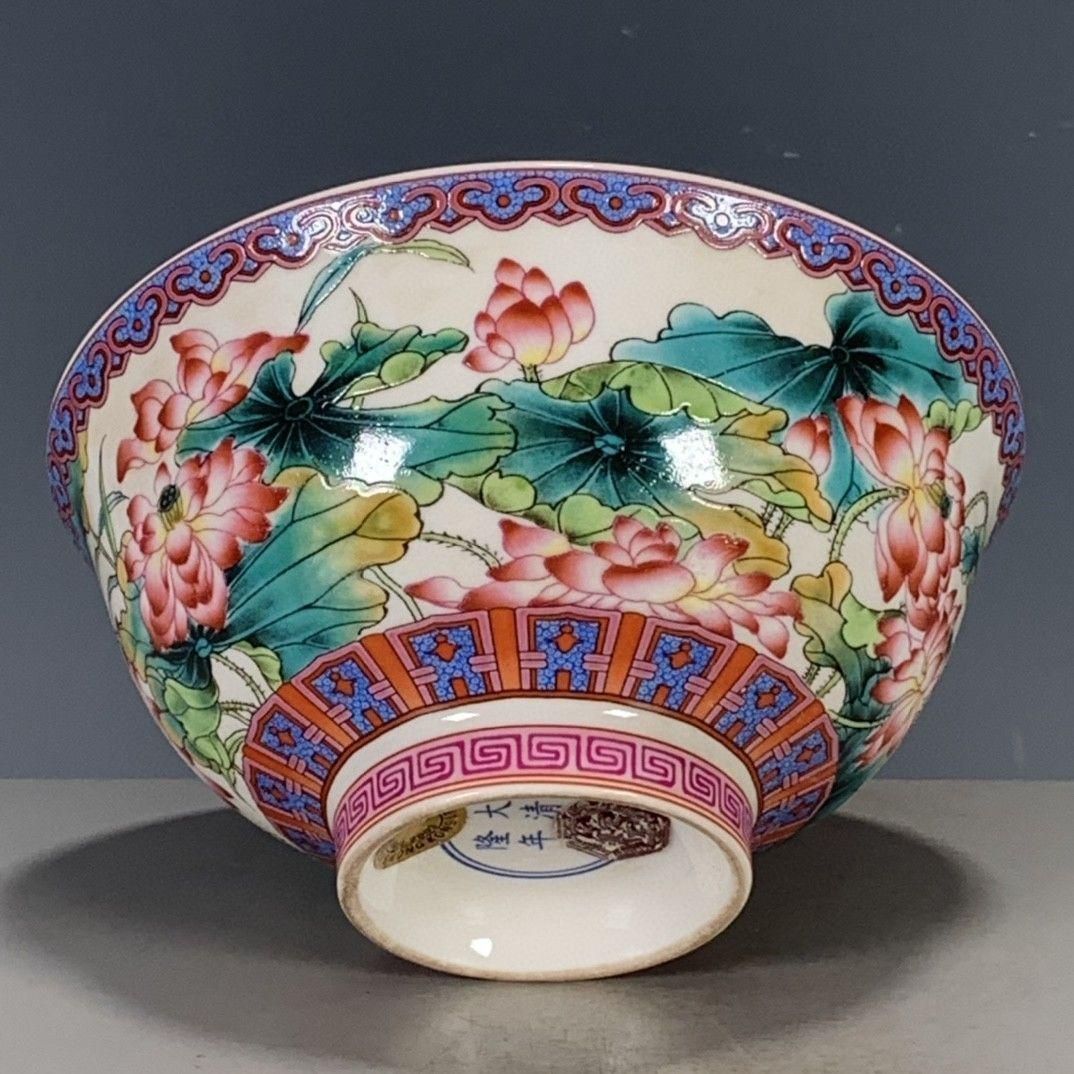 清代の乾隆 粉彩蓮花碗 景徳鎮 陶磁器 現代工芸品 美術品 置物 - メルカリ
