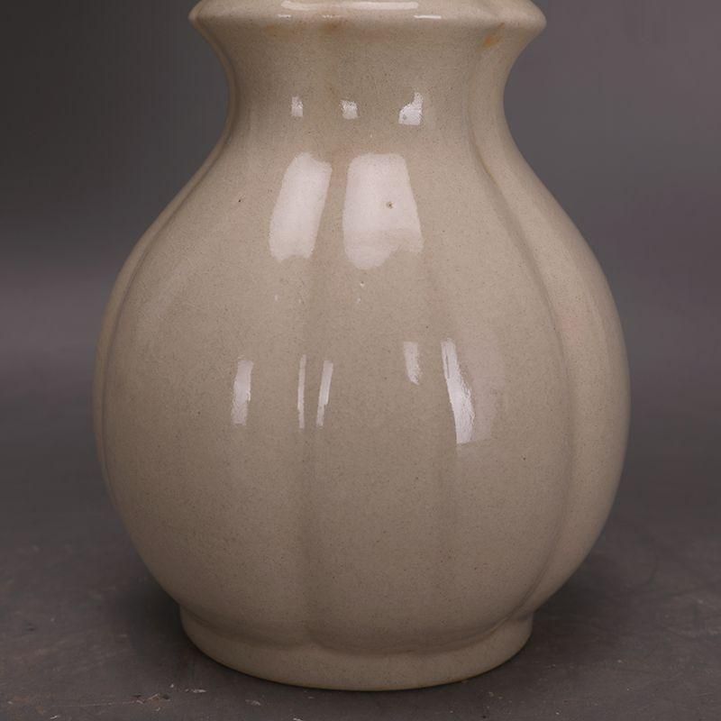 宋定窯白釉花瓶を開きま  景徳鎮 陶磁器 装飾品 現代工芸品美術品 置物 美術品・アンティーク・コレクション 宋定窯白釉花瓶を開きま 景徳鎮